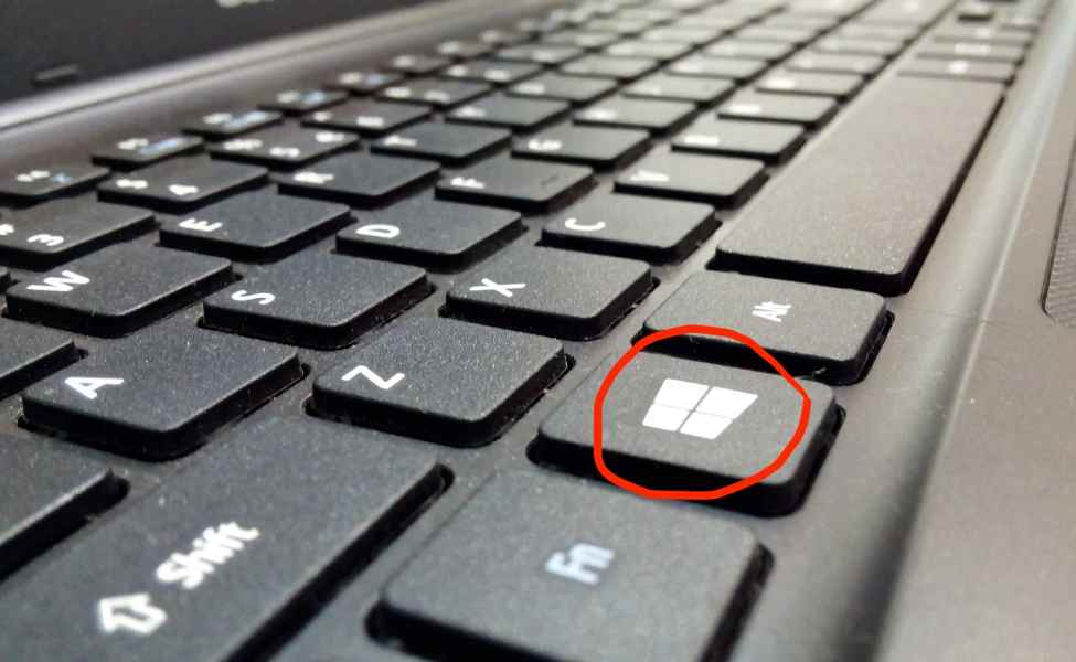 tombol print screen pada keyboard laptop
